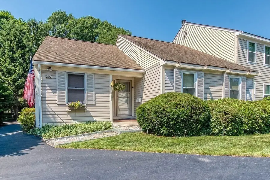 207 Mechanic St #207, Canton, MA 02021 - #3