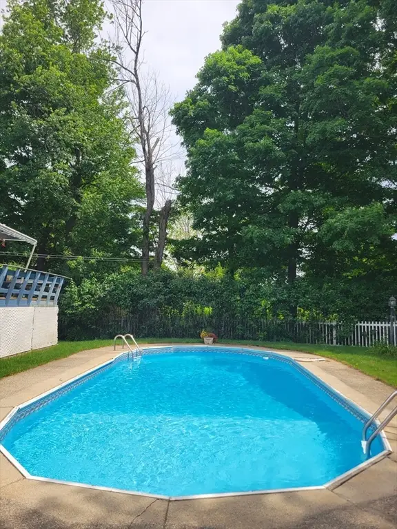 401 Cross St, Boylston, MA 01505 - #3