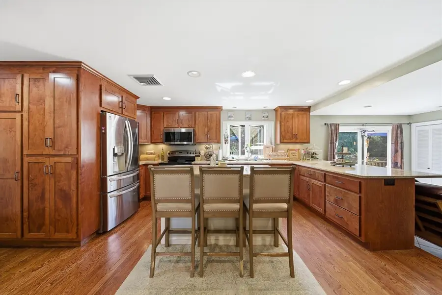 652 Old Post Rd, North Attleboro, MA 02760 - #3