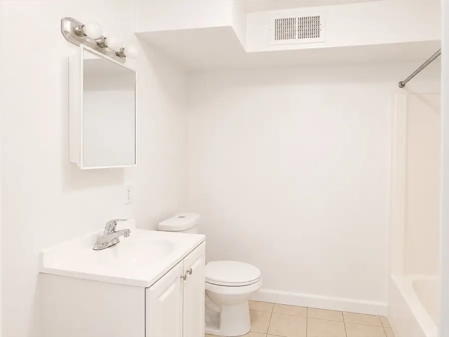 526 Third St #3, Fall River, MA 02721 - #2
