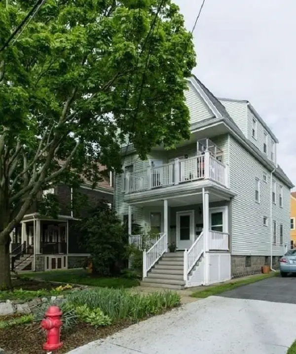 121 Highland Rd #1, Somerville, MA 02144