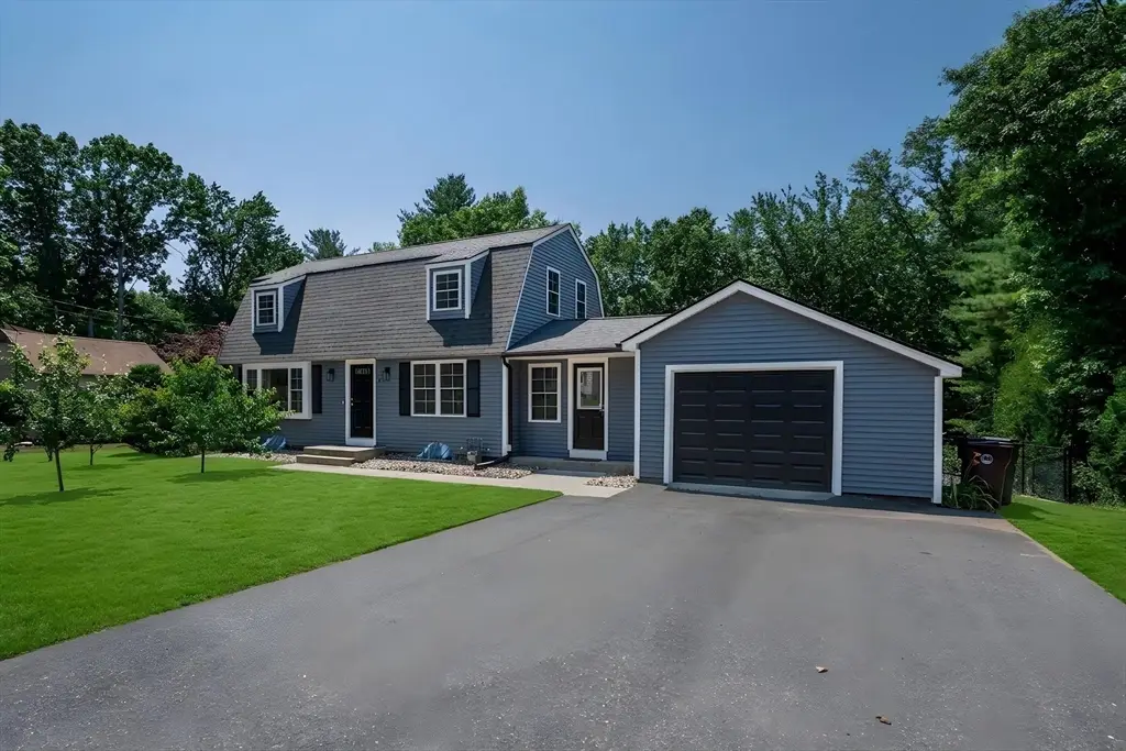 27 Sherwood Ave, Westfield, MA 01085 - #1