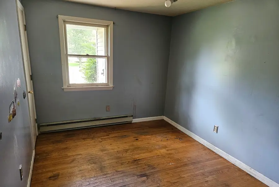 5 Morin Dr, Easthampton, MA 01027 - #3