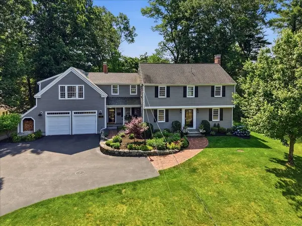12 Stagecoach Rd, Hingham, MA 02043