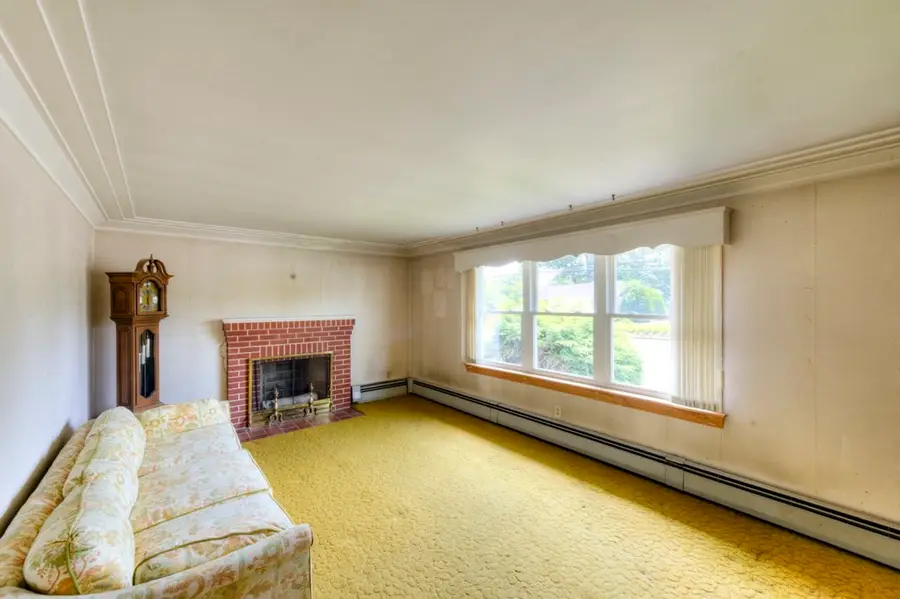 131 Hartford Tpke, Shrewsbury, MA 01545 - #3