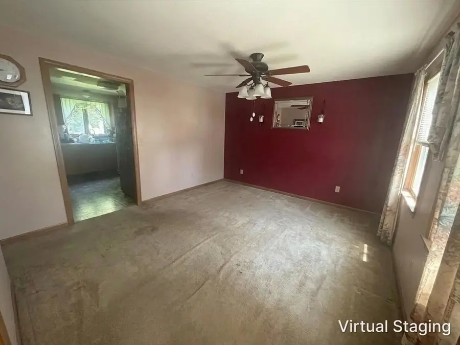 250 Ramblewood Dr, Springfield, MA 01118 - #3