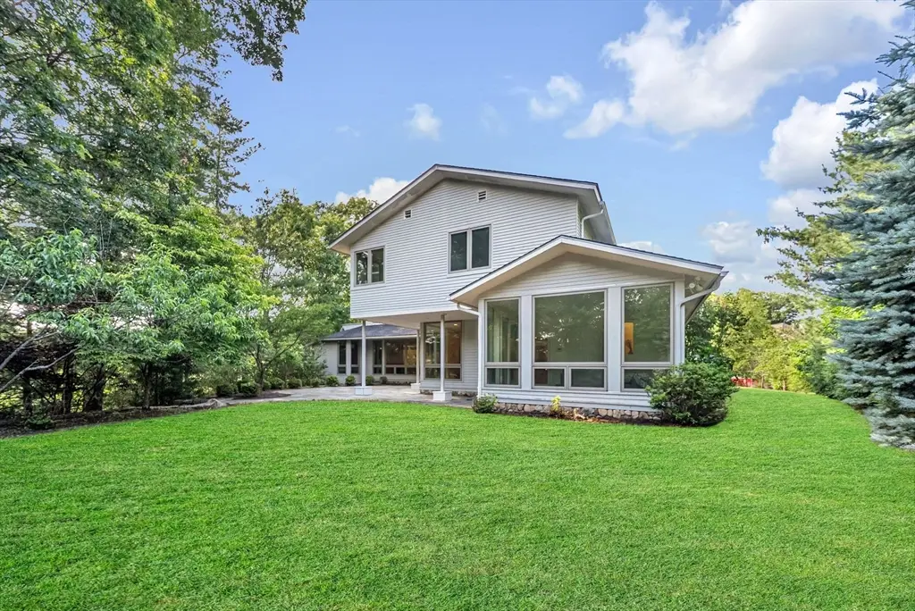 28 Kesseler Way, Newton, MA 02467 - #1