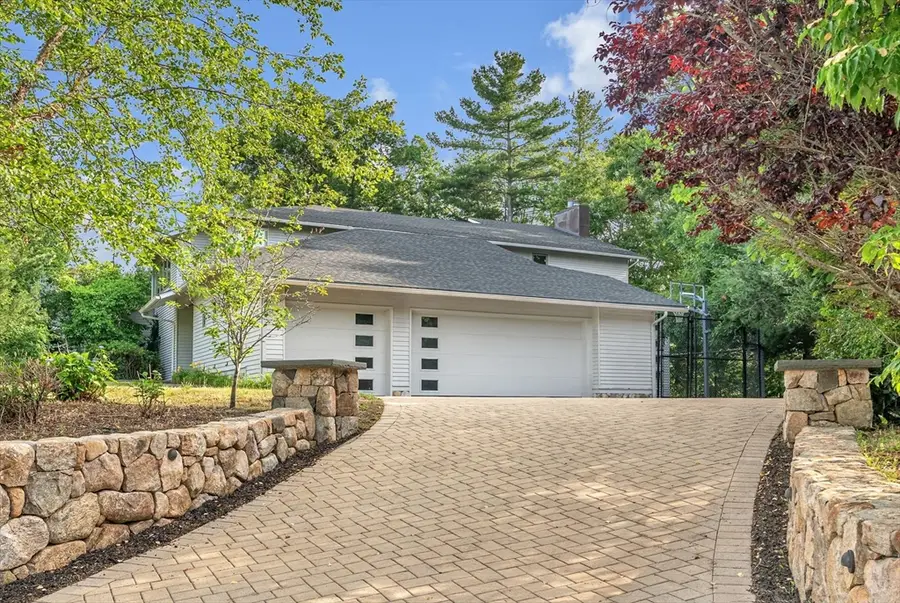 28 Kesseler Way, Newton, MA 02467 - #3