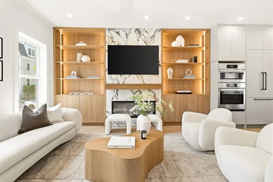 39 G St, Boston, MA 02127 - #3