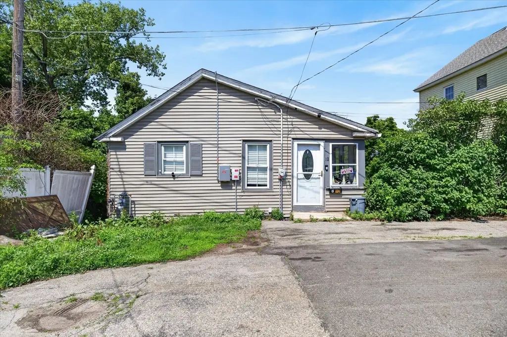 12 River Ct, Webster, MA 01570 - #1