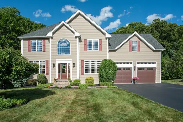 18 Boundary Stone Rd, Sutton, MA 01590