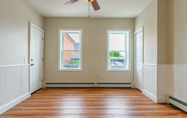 833 Grinnell St, Fall River, MA 02721