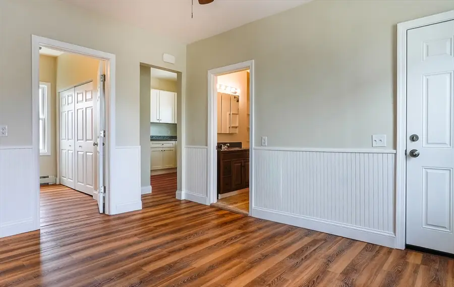 833 Grinnell St, Fall River, MA 02721 - #3
