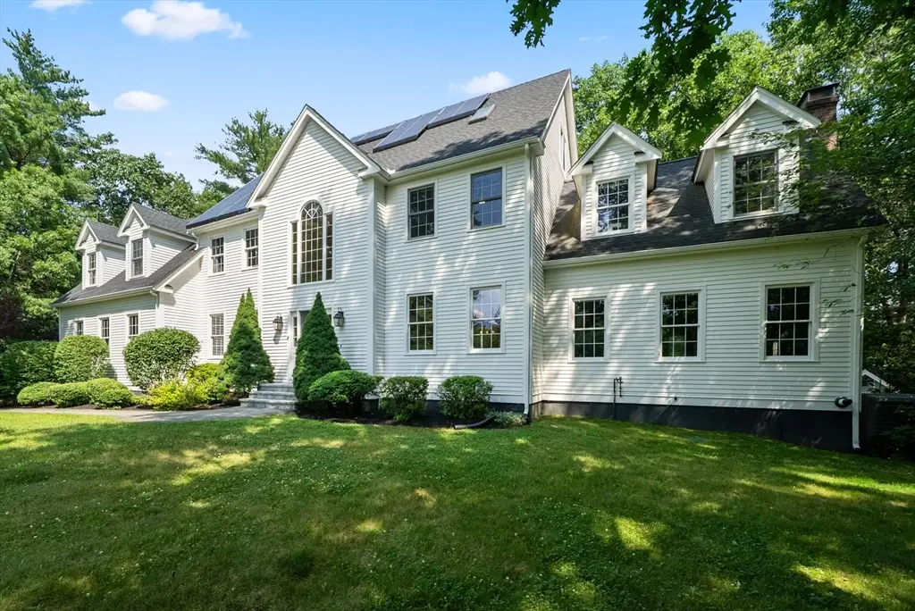 23 Falcon Ridge Dr, Hopkinton, MA 01748 - #1
