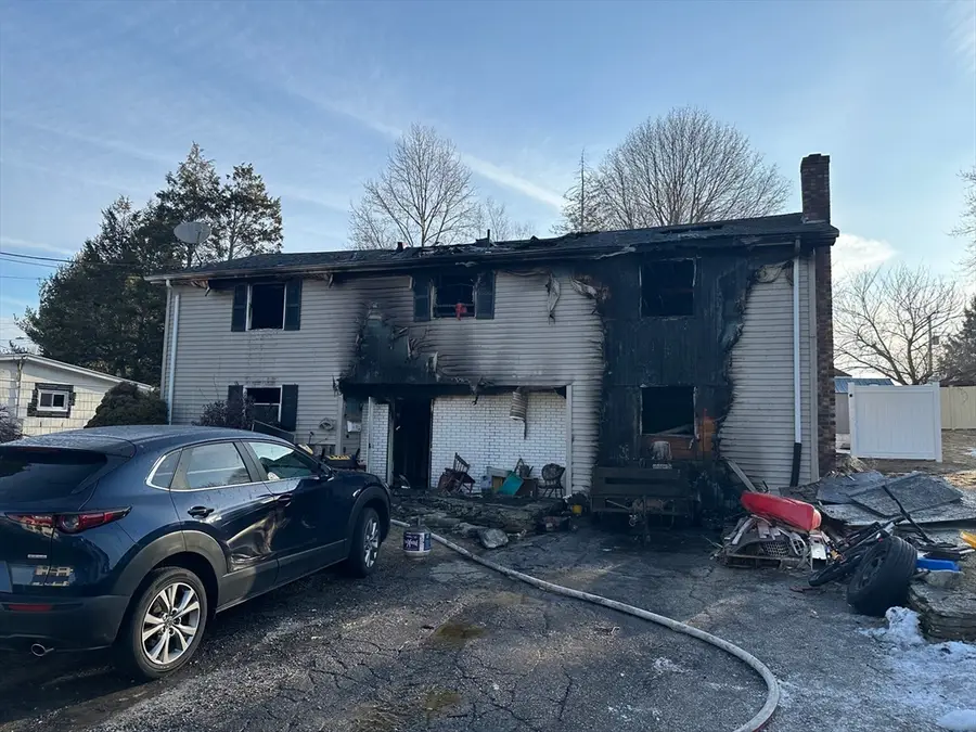 3 Marshall Ter, Dudley, MA 01571 - #2
