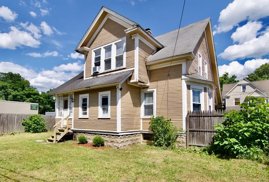 16 Amity Ct, Springfield, MA 01108 - #2