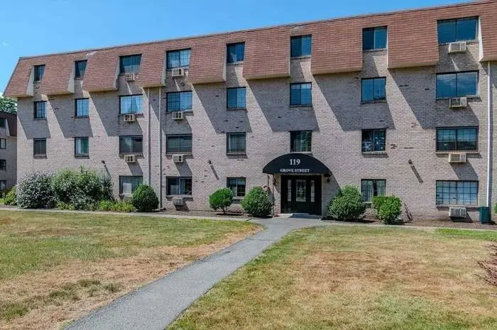 119 Grove St #245, Rockland, MA 02370 - #2