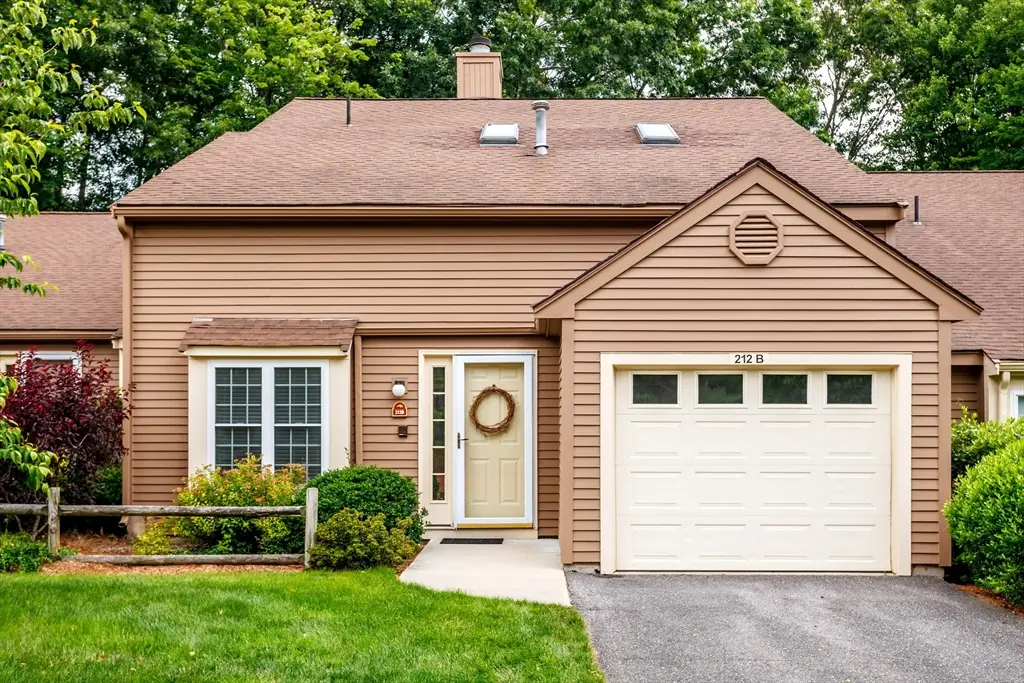 212 Ridgefield Cir #212B, Clinton, MA 01510 - #1