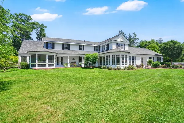 212 Springfield St, Wilbraham, MA 01095