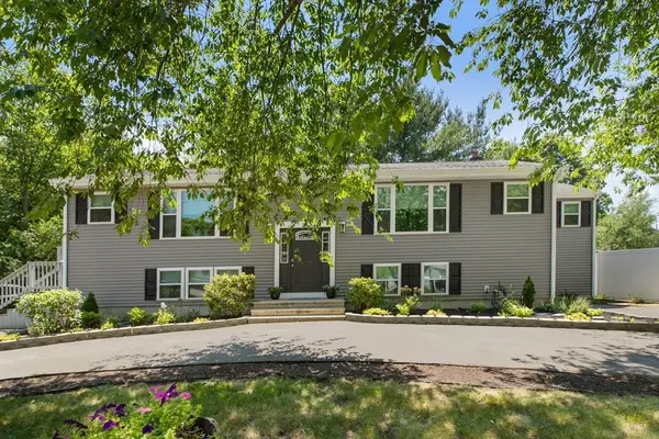 21 Simpson Ave, Attleboro, MA 02703