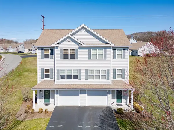 27 Streamview Dr #27, Cumberland, RI 02864