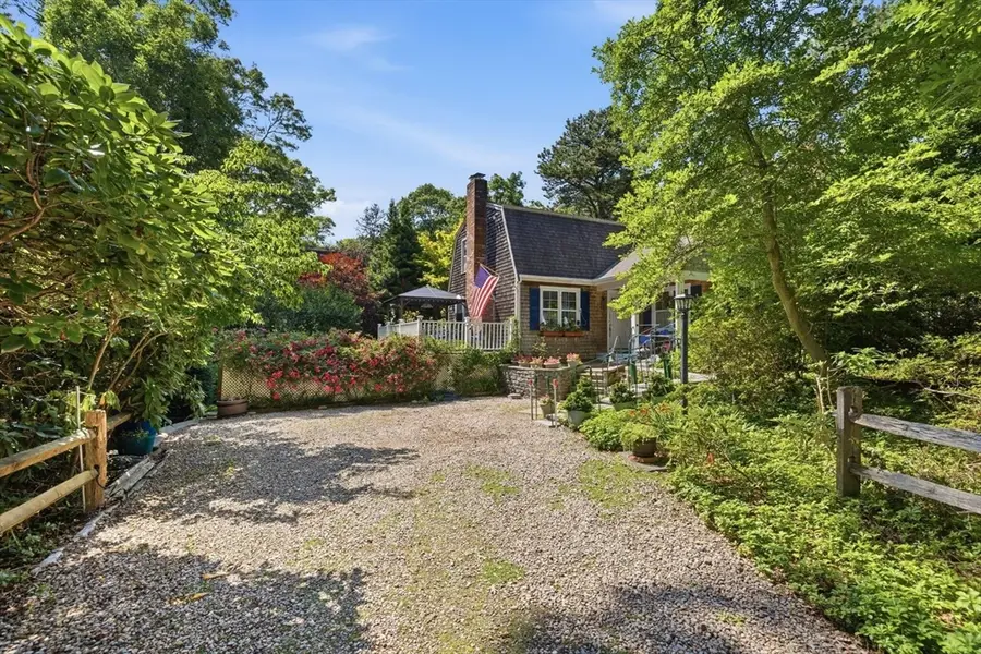 25 Muskegat Rd, East Falmouth, MA 02536 - #2