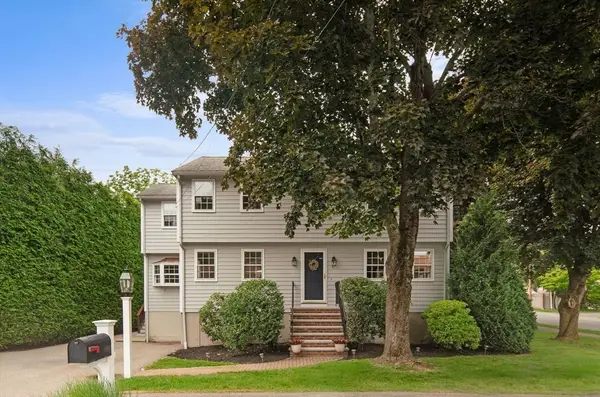 42 Riverside Dr., Reading, MA 01867