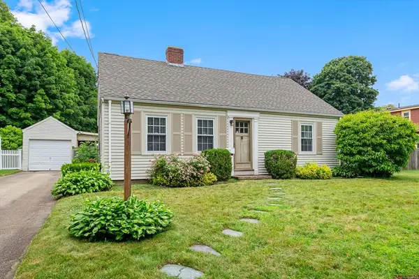 9 Auburn Rd, Beverly, MA 01915