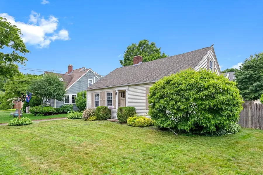 9 Auburn Rd, Beverly, MA 01915 - #2