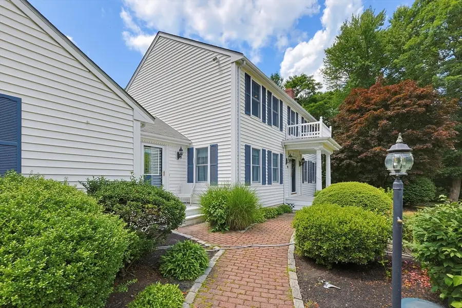 9 Northville Ave, East Bridgewater, MA 02333 - #2