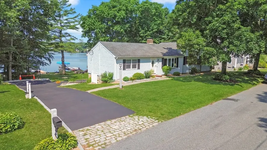 34 Macarthur Dr, Millbury, MA 01527 - #3