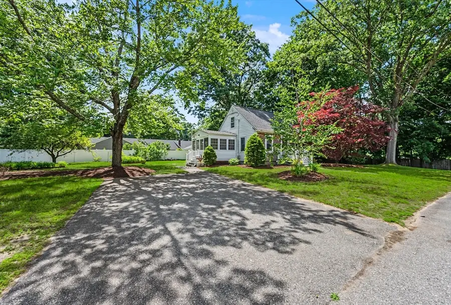 10 Dorrance Street, Chelmsford, MA 01824 - #2