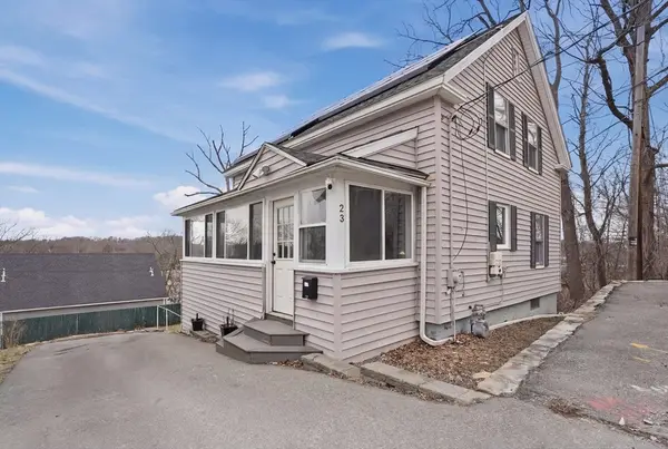 23 Dryden Street, Worcester, MA 01605