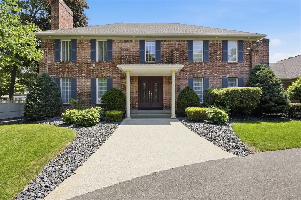 1051 Converse St, Longmeadow, MA 01106 - #1