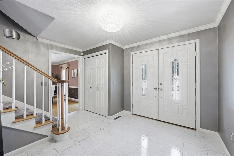 1051 Converse St, Longmeadow, MA 01106 - #3