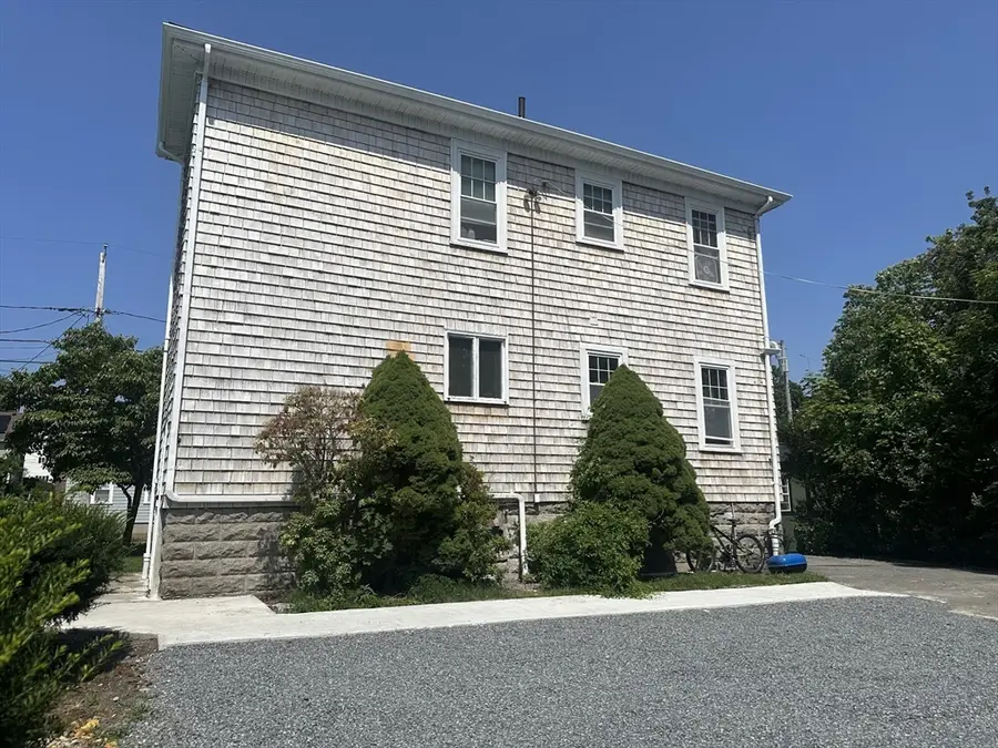 435-437 Stetson St, Fall River, MA 02720 - #3
