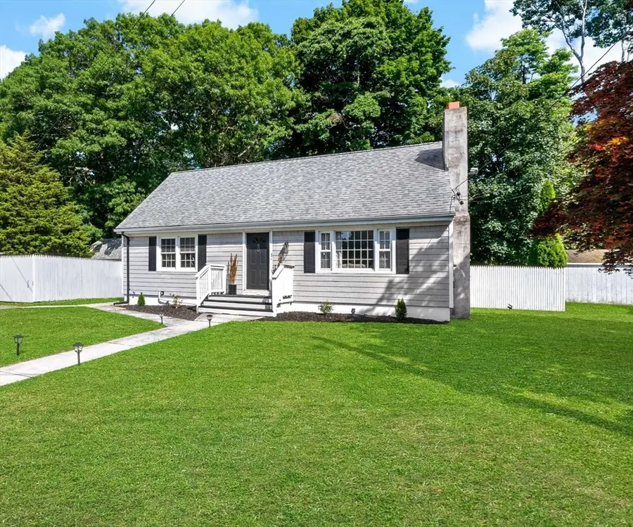 80 Briggs Ln, Tiverton, RI 02878 - #3