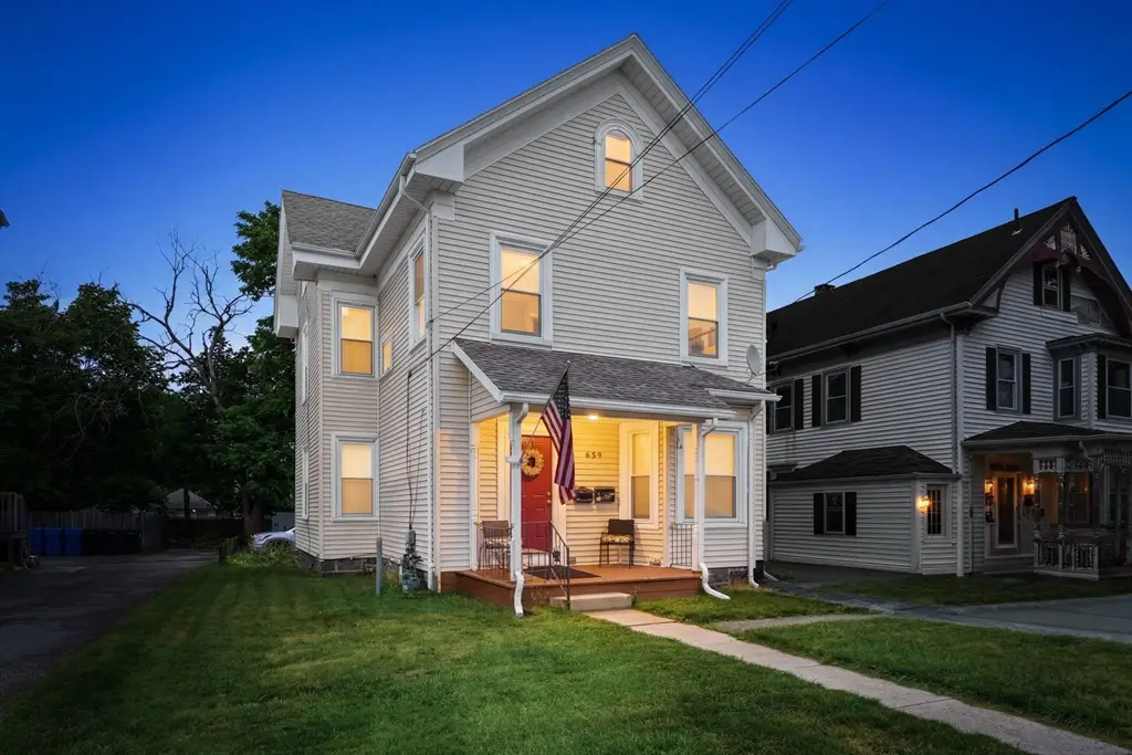 659 Washington St, Whitman, MA 02382 - #1