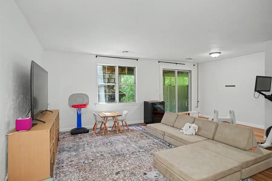 113 Ridgefield Circle #C, Clinton, MA 01510 - #3