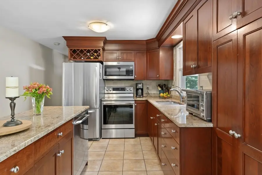 77 Locust St, Assonet, MA 02702 - #2