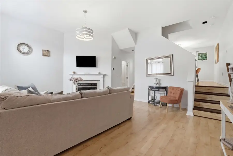 501 Auburn St #406, Whitman, MA 02382 - #2
