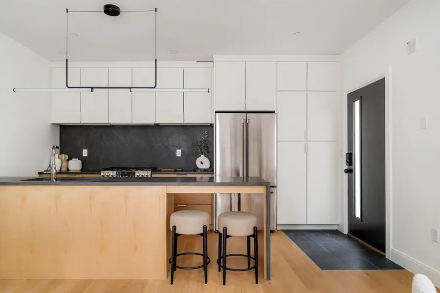 182 Tremont St. #1, Somerville, MA 02143 - #2