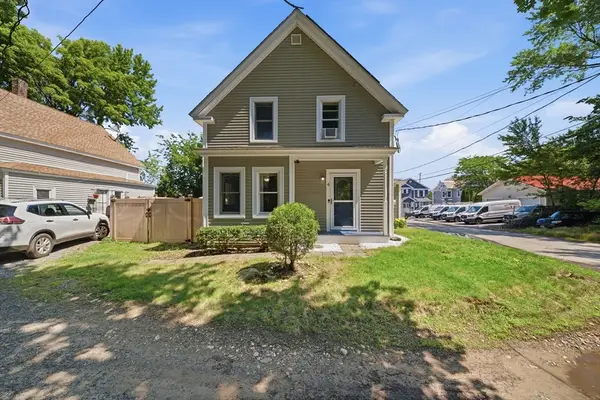 4 Dwight St, Fitchburg, MA 01420