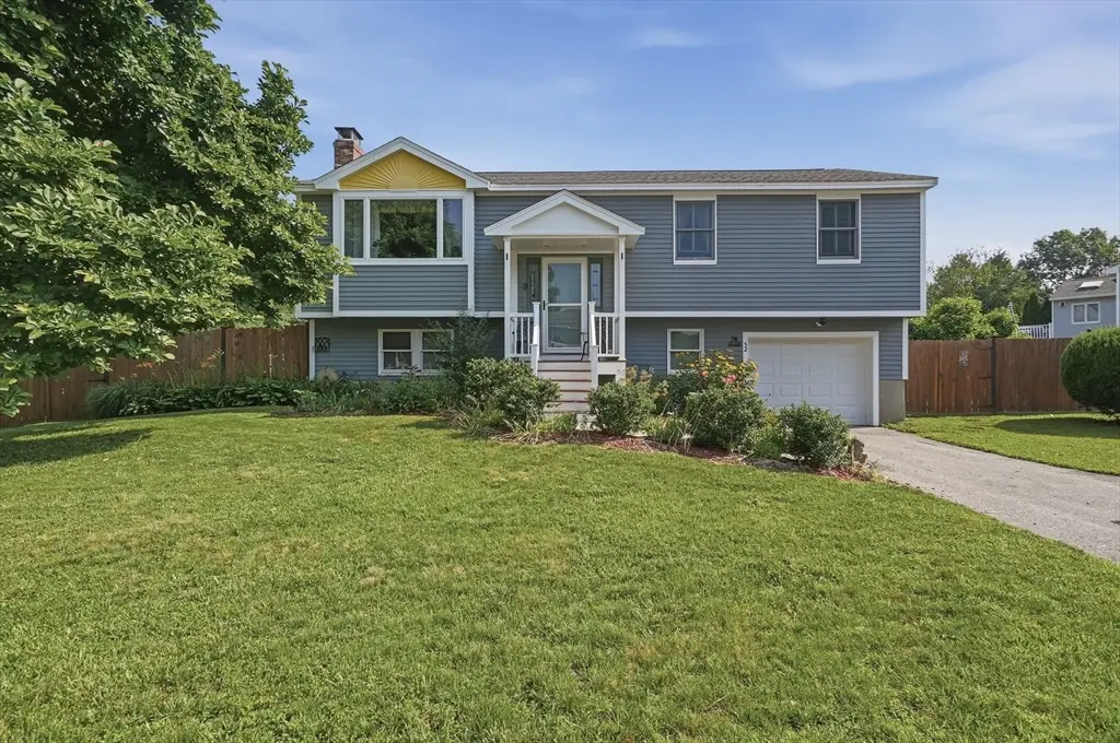 52 Sherwood Dr, Haverhill, MA 01835 - #1