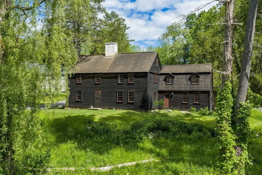 11 Lincoln St, Gloucester, MA 01930 - #2