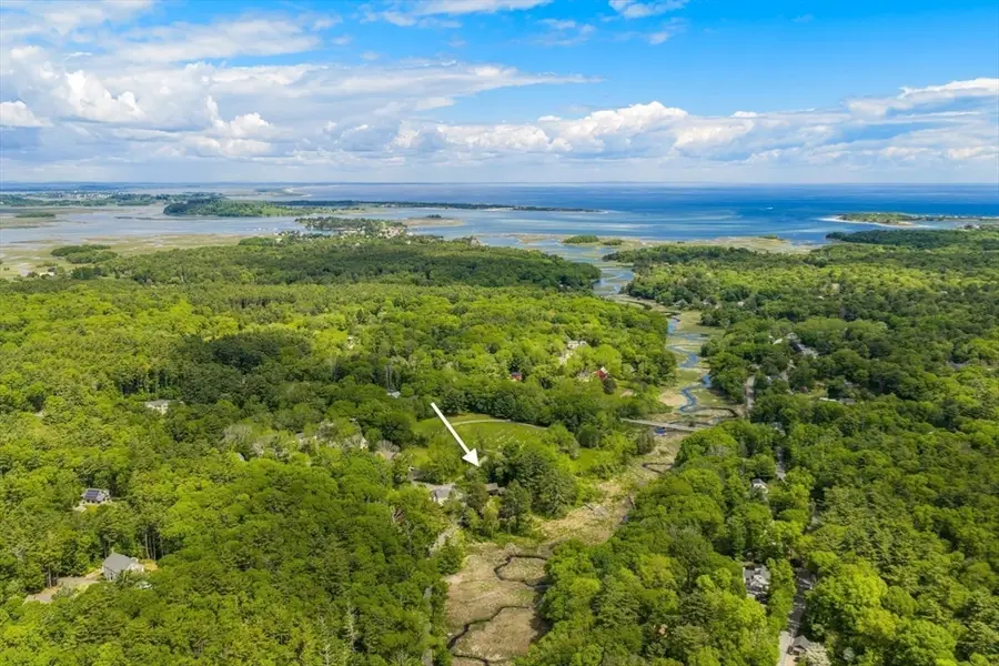 11 Lincoln St, Gloucester, MA 01930 - #3