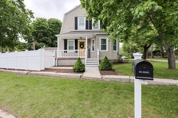 871 Wildwood Rd, New Bedford, MA 02745