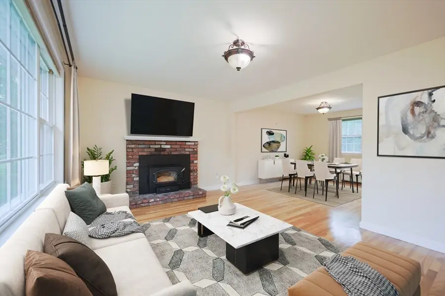 262 Daniels St, Franklin, MA 02038 - #2