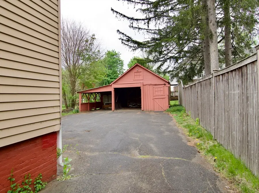 33 Noble St, Westfield, MA 01085 - #3