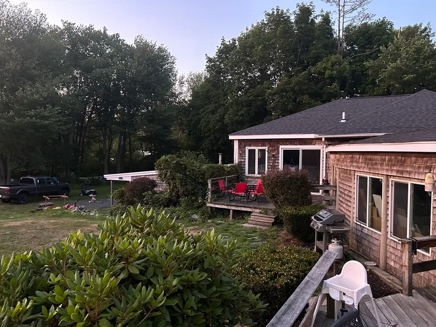 1006 W Washington St, Hanson, MA 02341 - #2